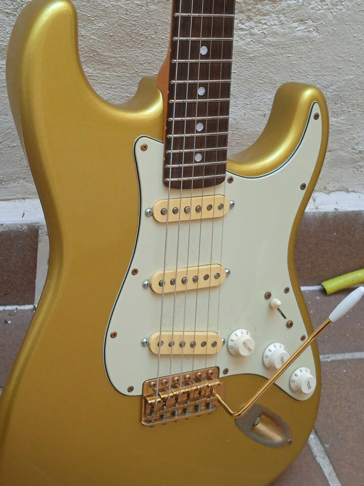 Circuitería Van Zandt Stratocaster made in Japan