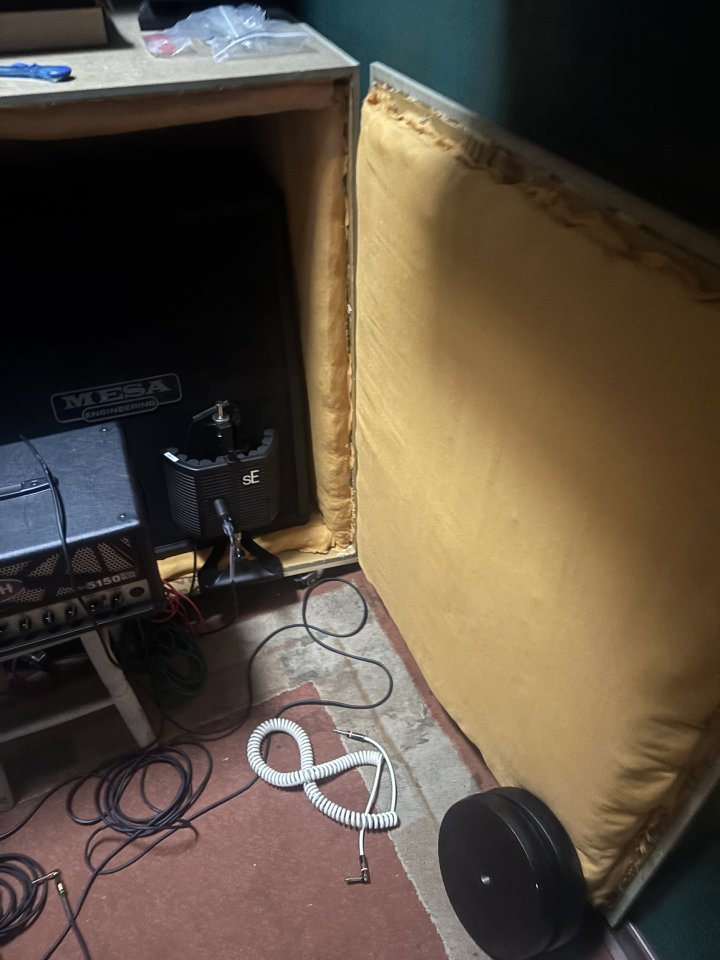 Proyecto cabina insonorizante para guitarra/bajo de segunda mano · Foto 2 de 6 · Gipuzkoa · 250 €