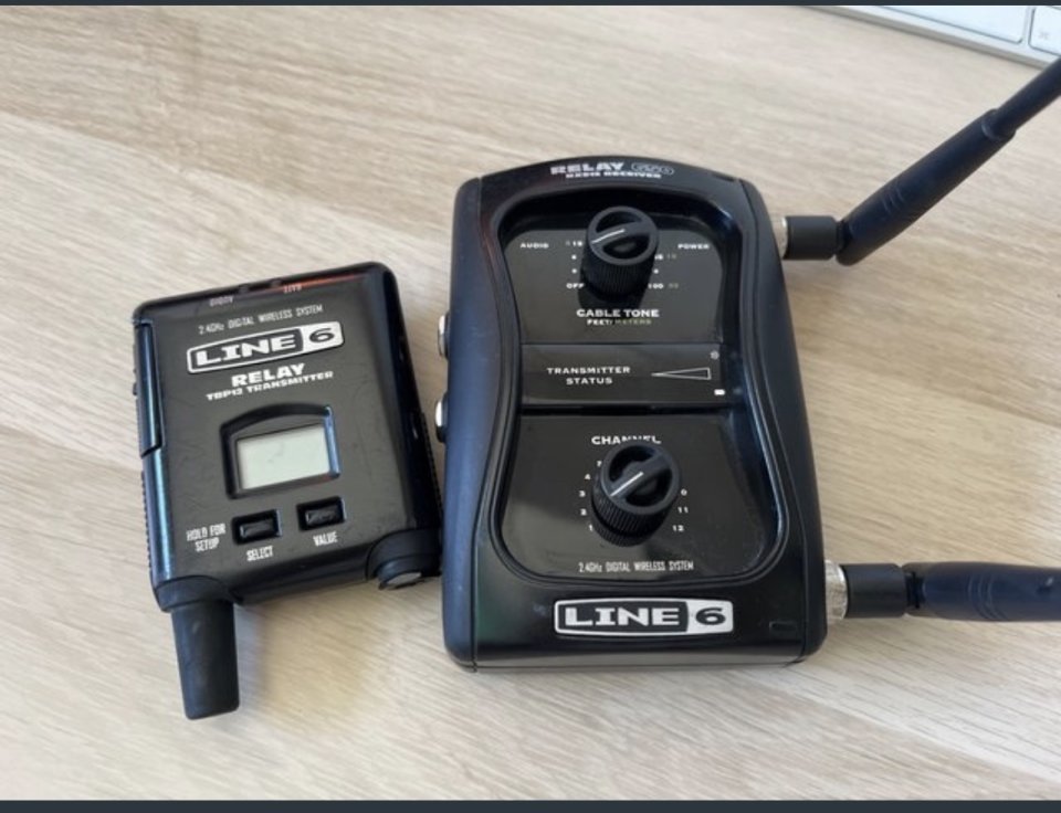 Inalámbrico Line 6 Relay G50 de segunda mano · Foto 1 de 3 · Málaga · 230 €