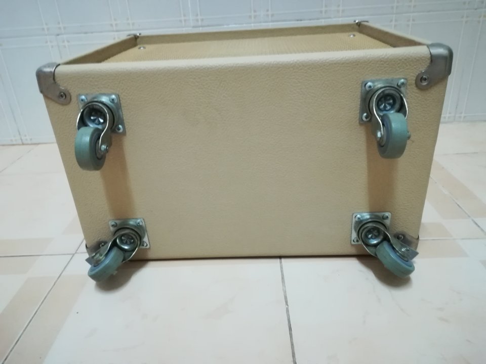 Pantalla guitarra 1x12 altavoz Electrovoice  EV EVM 12L Classic 8 Ohm