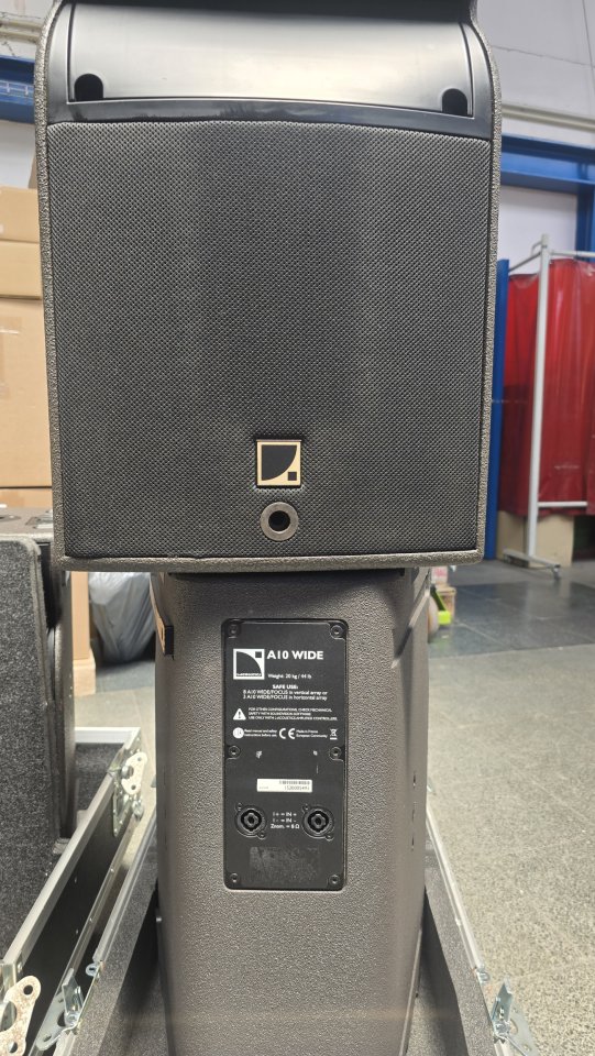 Cajas L-acoustics A10 WIDE de segunda mano · Foto 2 de 3 · Madrid · 18000 €
