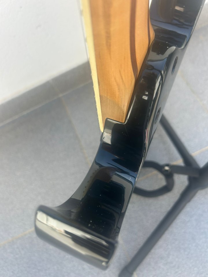 Ibanez RG7321 - 7 cuerdas