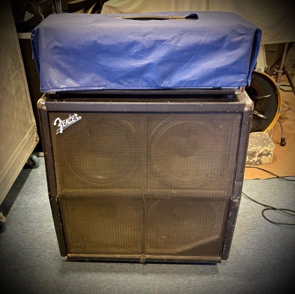 Fender FM100H + pantalla Fender 4x12 de segunda mano · Foto 3 de 9 · Ciudad Real · 200 €