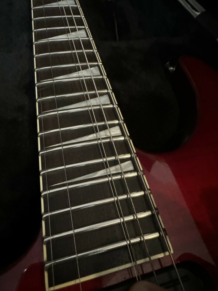 Jackson zurda DK2L. Zurdo