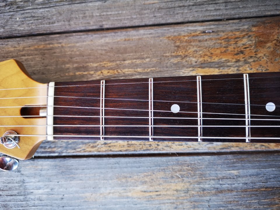Ibanez AZ2204N-BK Prestige Black de segunda mano · Foto 7 de 10 · Huelva · 1399 €