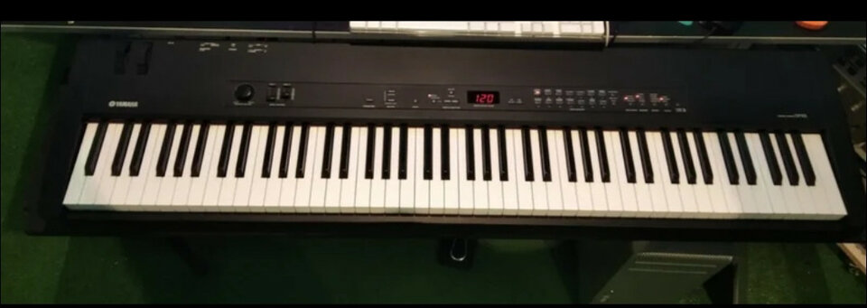 Yamaha CP33
