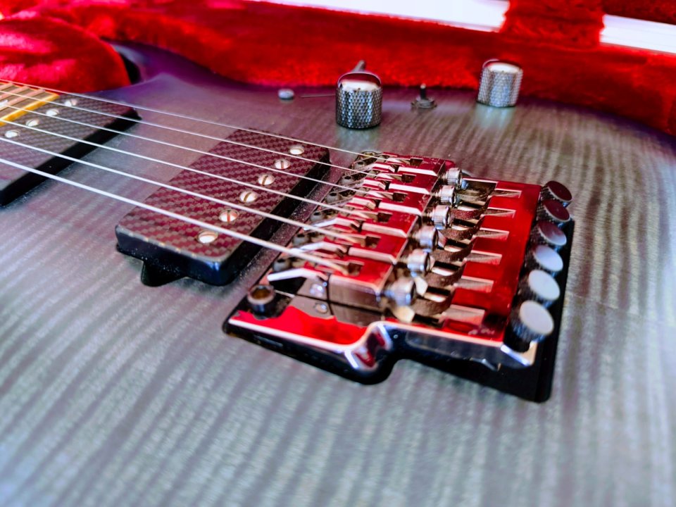 IBANEZ RGA 8420 SDF J. Custom (Bare Knuckle) de segunda mano · Foto 7 de 10 · Sevilla · 3000 €