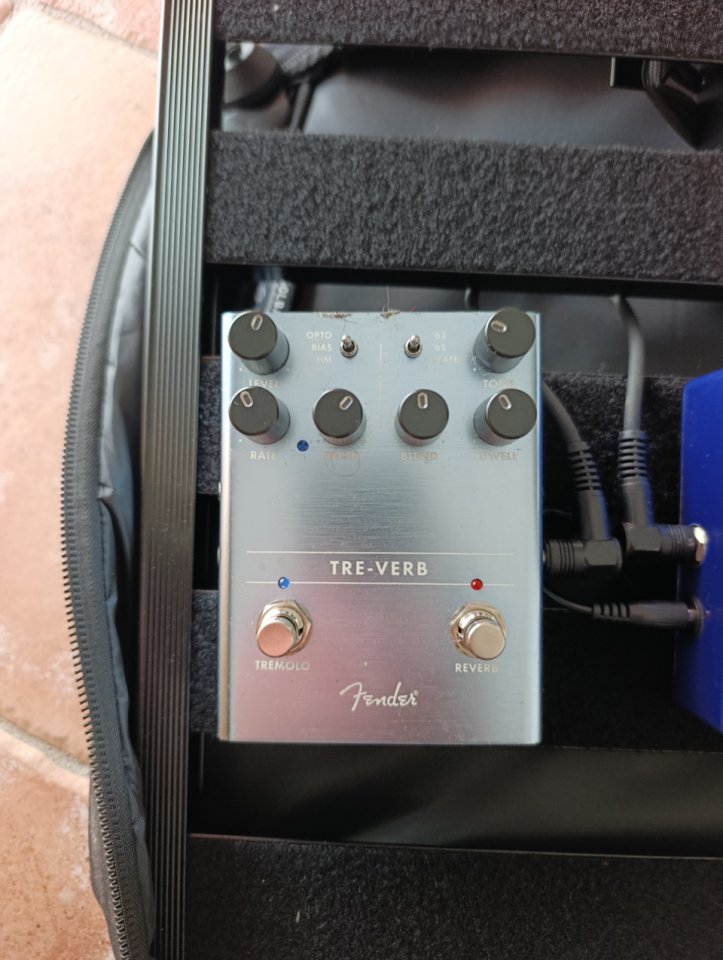 Pedales y pedalboard de segunda mano · Foto 4 de 4 · Ourense · 1 €