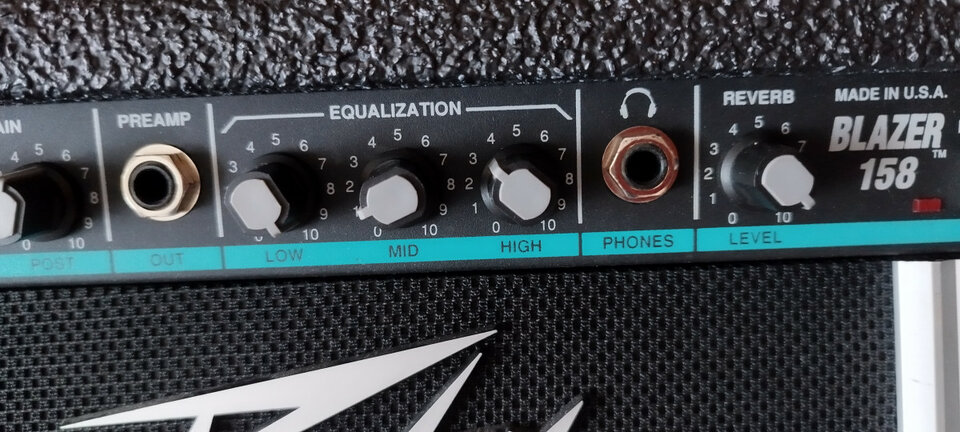 Amplificador Peavey Blazer 158