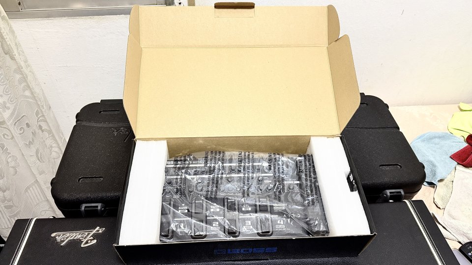 Pack Boss ME-90 (Como nueva, 3 meses de uso) + Bluetooth + Funda y Enchufe. de segunda mano · Foto 2 de 7 · Sevilla · 320 €