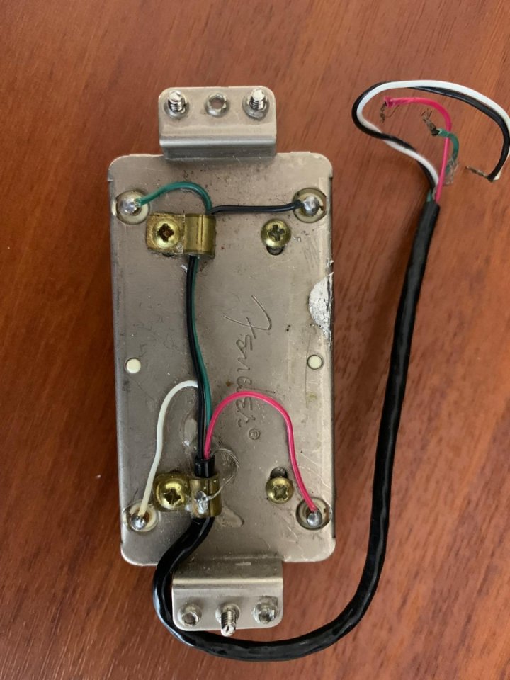 Pastilla Fender Atomic Humbucker de segunda mano · Foto 2 de 2 · Madrid · 50 €