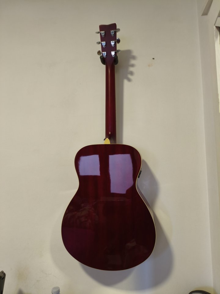 ¡NUEVA! Guitarra electroacústica Yamaha FS-TA RR Ruby Red Transacoustic.