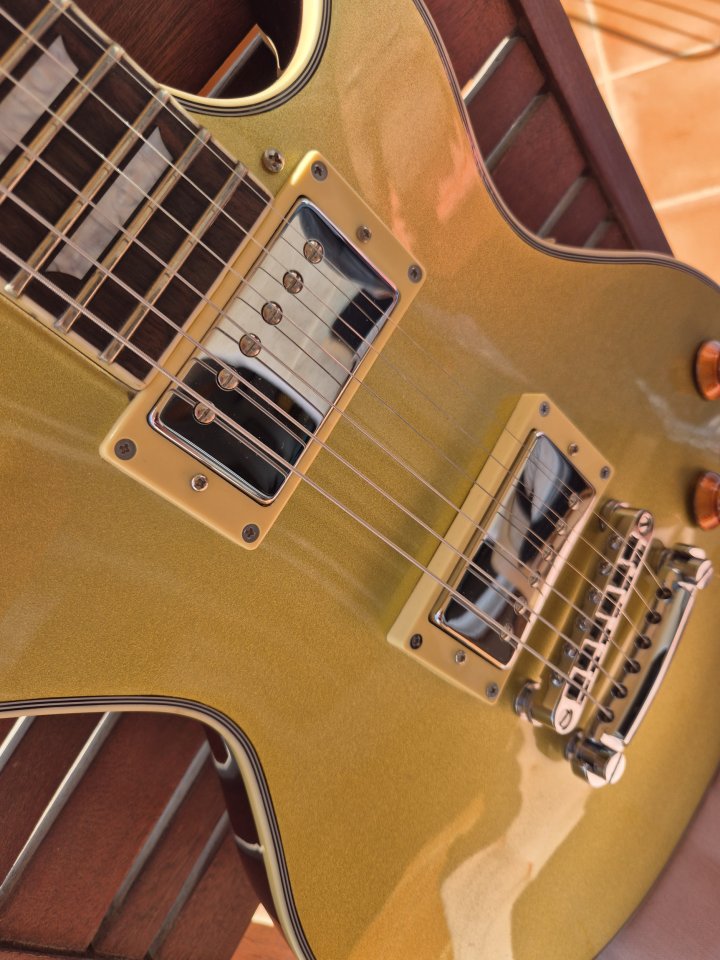 Guitarra Sire Larry Carlton L7 Goldtop (tipo Les Paul)