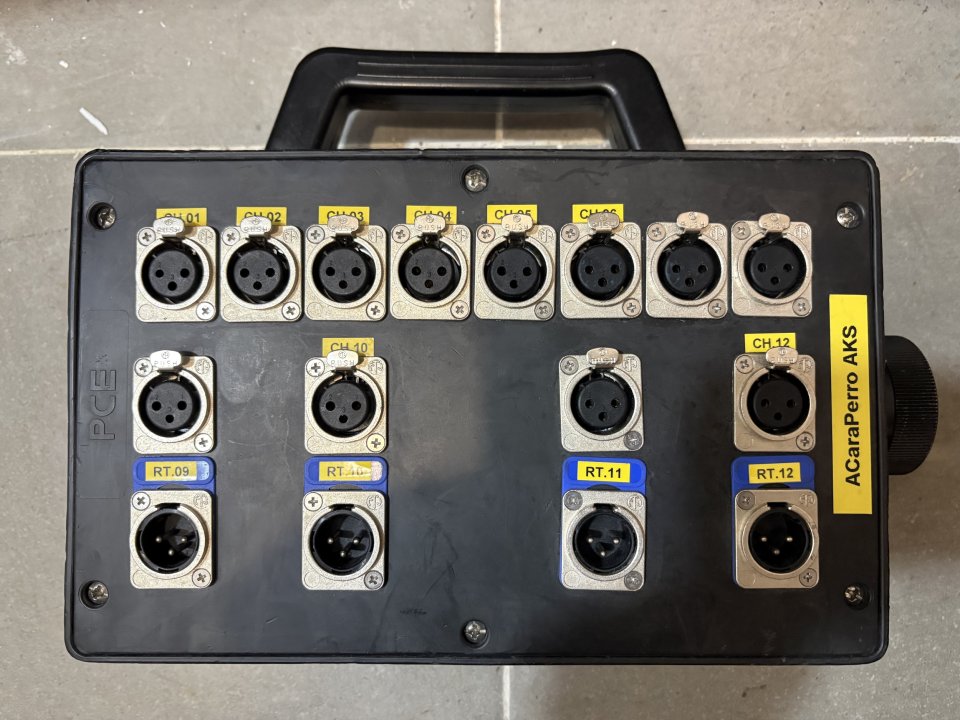 Manguera Multipar Beam-XLR 12ch + Cajetín 12ch de segunda mano · Foto 1 de 5 · Madrid · 350 €