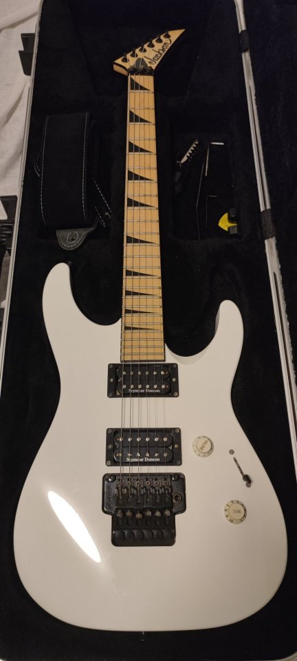VENTA O CAMBIO Guitarra eléctrica Jackson DK2M made in Japan