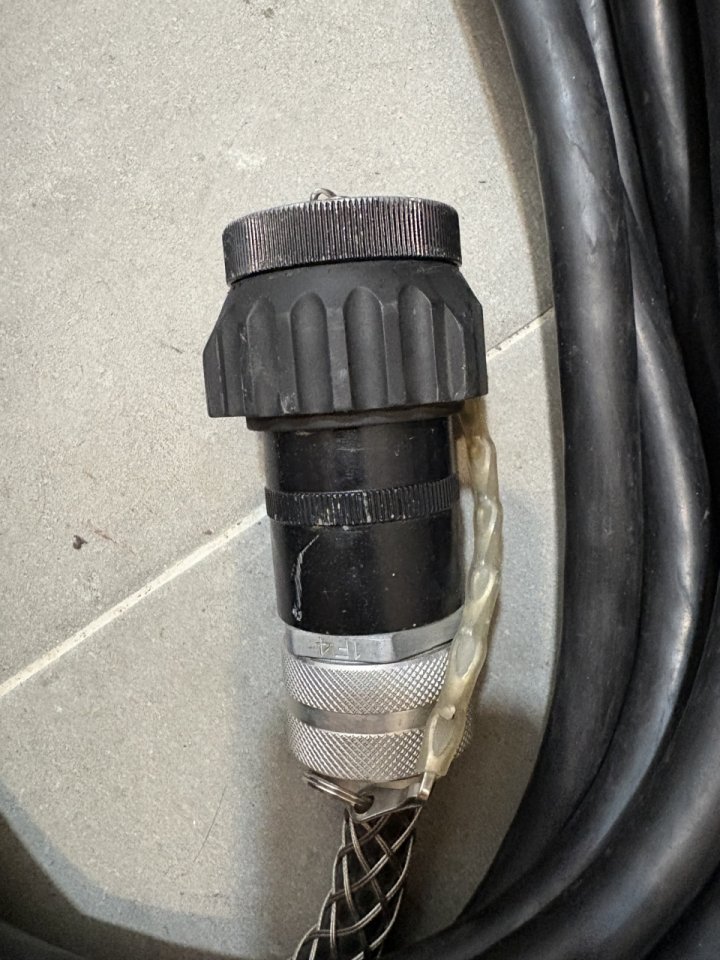 Manguera Multipar Beam-XLR 12ch + Cajetín 12ch de segunda mano · Foto 4 de 5 · Madrid · 350 €