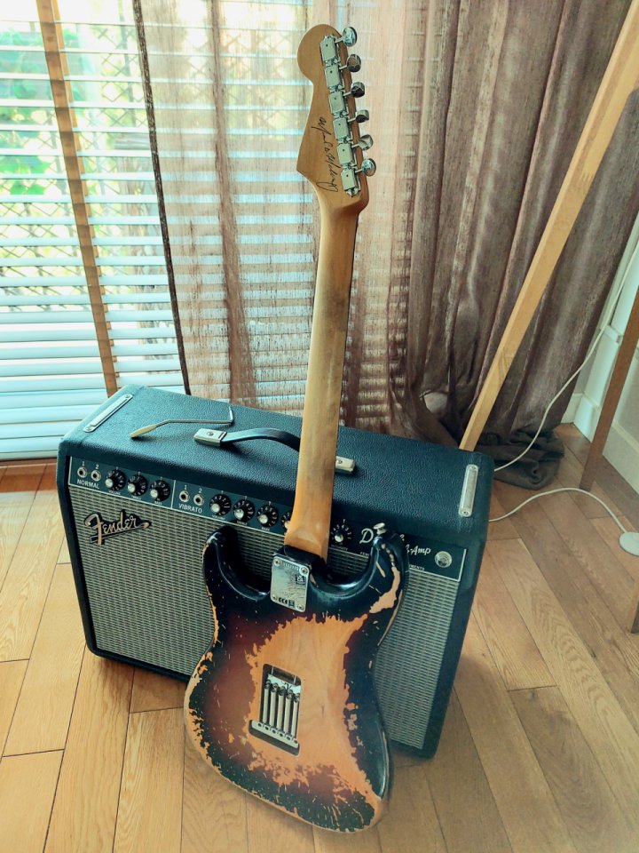 Fender Mike McCready stratocaster de segunda mano · Foto 4 de 8 · Valencia · 1400 €
