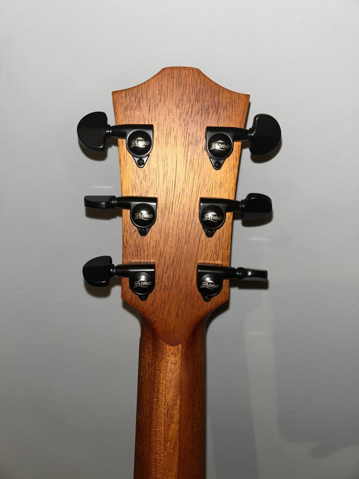 Guitarra acústica bromo baa1 nueva a estrenar de segunda mano · Foto 3 de 3 · Ourense · 140 €