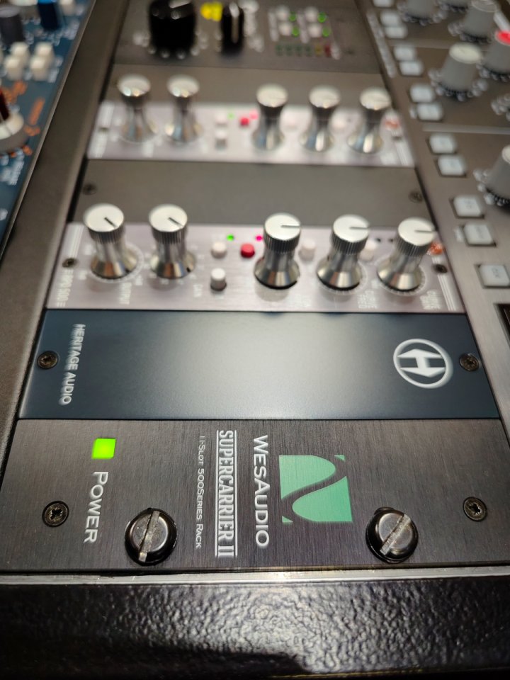 Previos de micro AEA y rack serie 500.