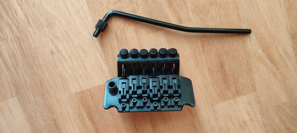 Puente Licensed Under FLoyd Rose