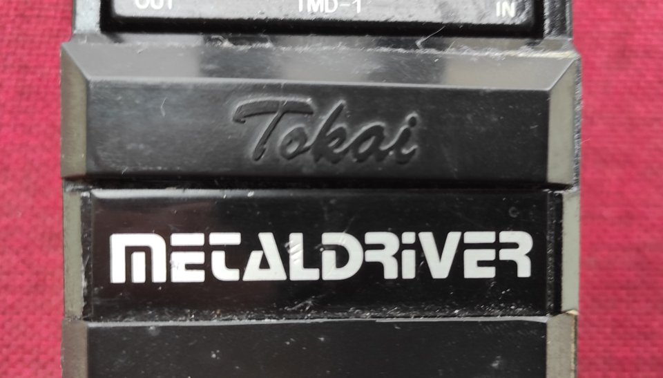 Pedal de distorsion Tokai Metaldriver 1985
