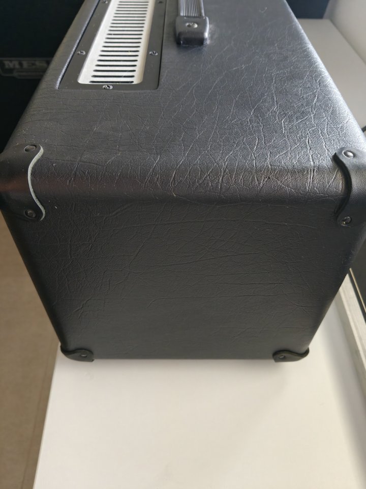 Mesa Dual Rectifier 100W, pedal, funda y documentación original de segunda mano · Foto 6 de 8 · Málaga · 1790 €