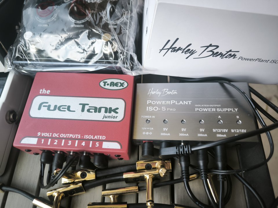 REBAJADOS Mix de Pedales: MXR, Boss, Xotic, Neunaber, Tonex, T-REX... de segunda mano · Foto 4 de 6 · Murcia · 40 €