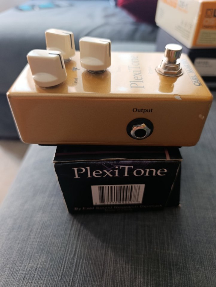 Plexitone Carl Martín de segunda mano · Foto 4 de 4 · Badajoz · 70 €