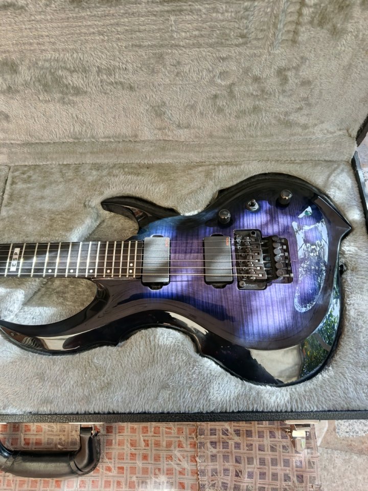 ESP E-II FRX Reindeer Blue(acepto cambios) de segunda mano · Foto 3 de 10 · Madrid · 2200 €