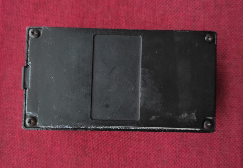 Pedal de distorsion Tokai Metaldriver 1985