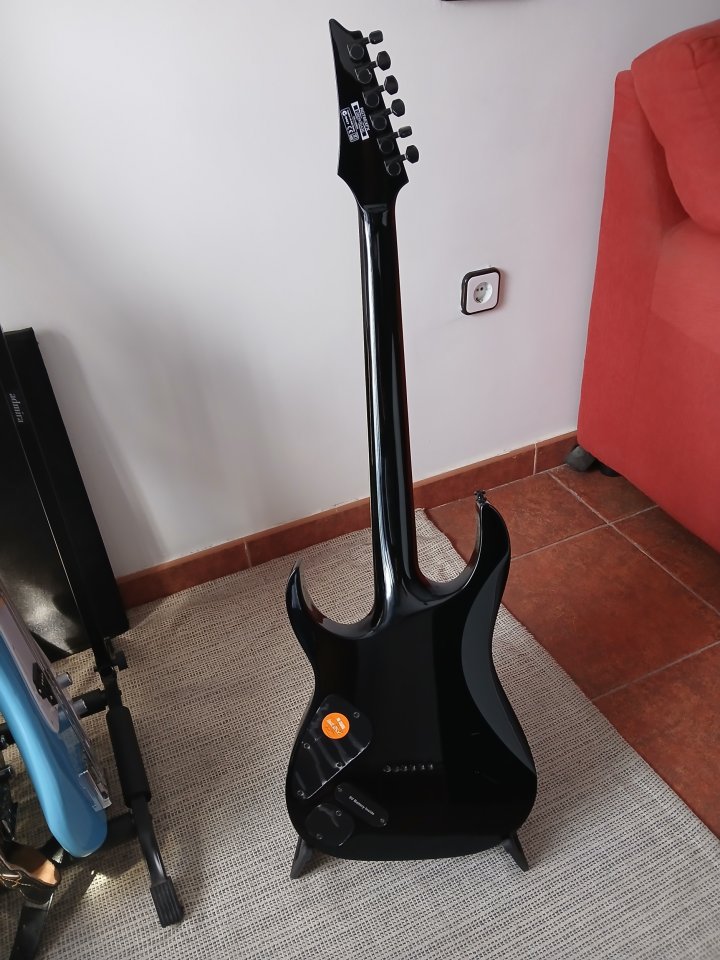 Ibanez RGT6EXFX de segunda mano · Foto 3 de 7 · Sevilla · 480 €