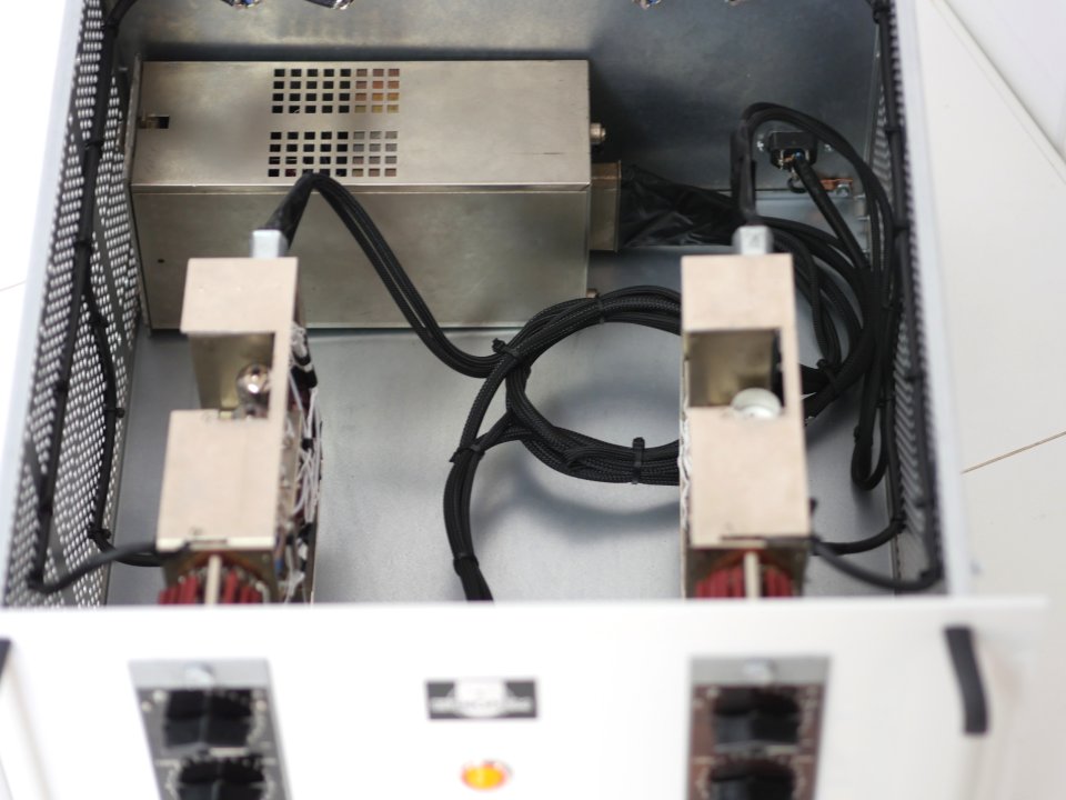 KLANGFILM RZ 086 B Pareja de ecualizadores valvulares – Totalmente restaurados con mejoras audiófilas de segunda mano · Foto 3 de 9 · Valladolid · 15000 €