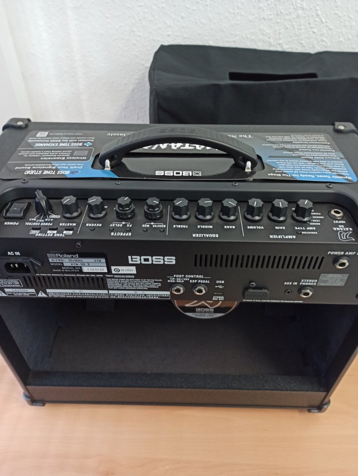 BOSS KATANA 50 3ra GENERACIÓN de segunda mano · Foto 4 de 4 · Málaga · 200 €