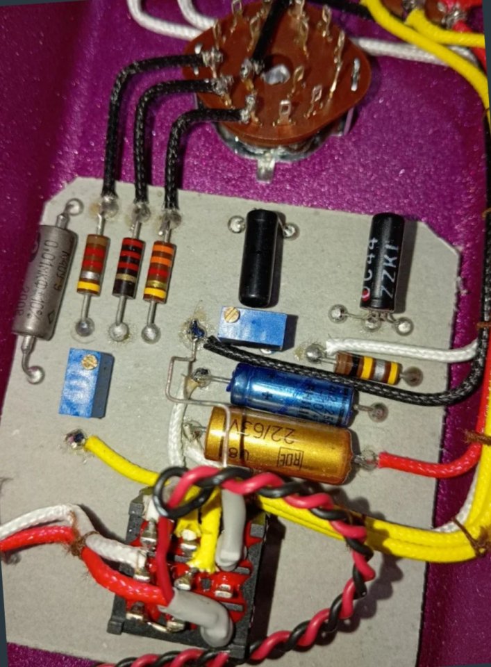 Killing Floor Effects Axis Fuzz - 2022 OC44 NOS de segunda mano · Foto 9 de 10 · Huelva · 475 €