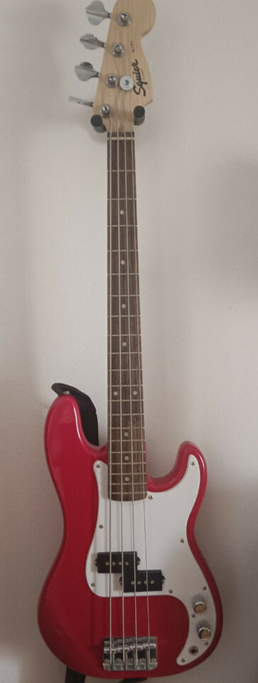 Squier Mini P Bass Dakota Red