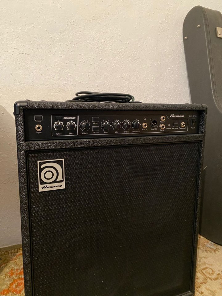 Ampeg BA210 v2