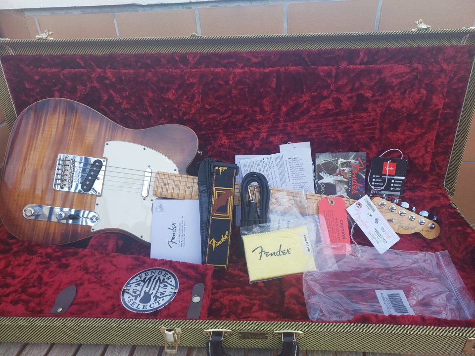 Fender Telecaster Select