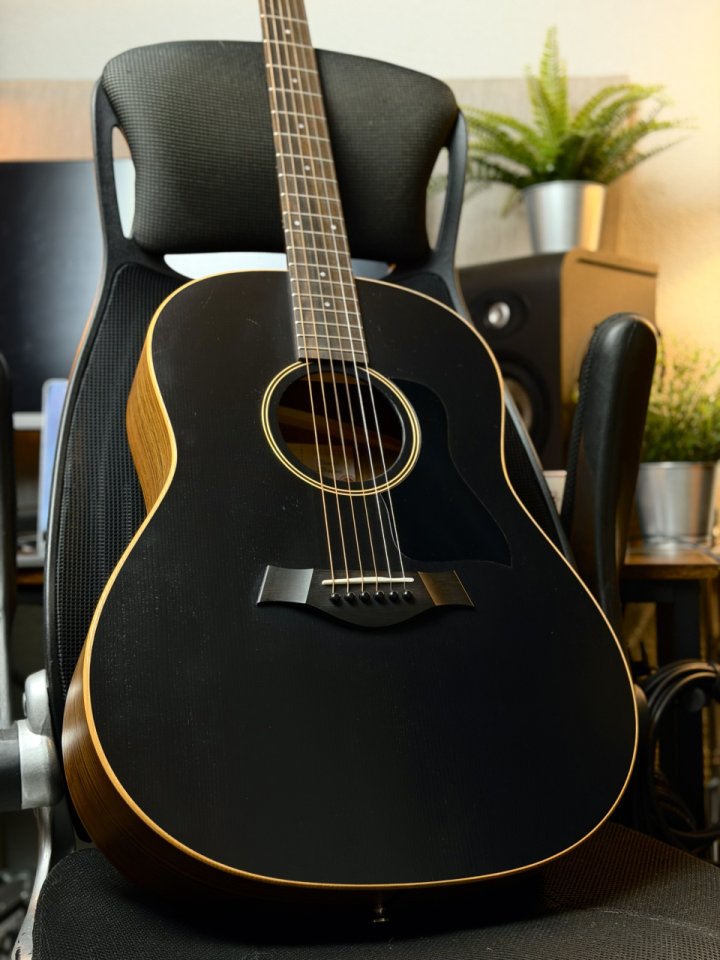 Taylor American Dream AD17 Black Top de segunda mano · Foto 1 de 9 · Madrid · 1100 €