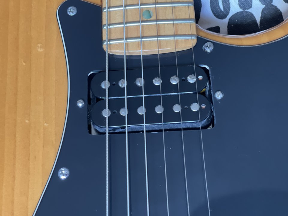 Fender Stratocaster Deluxe Ash (2004) - Sonido Brutal con Mejoras Profesionales de segunda mano · Foto 7 de 10 · Murcia · 1300 €