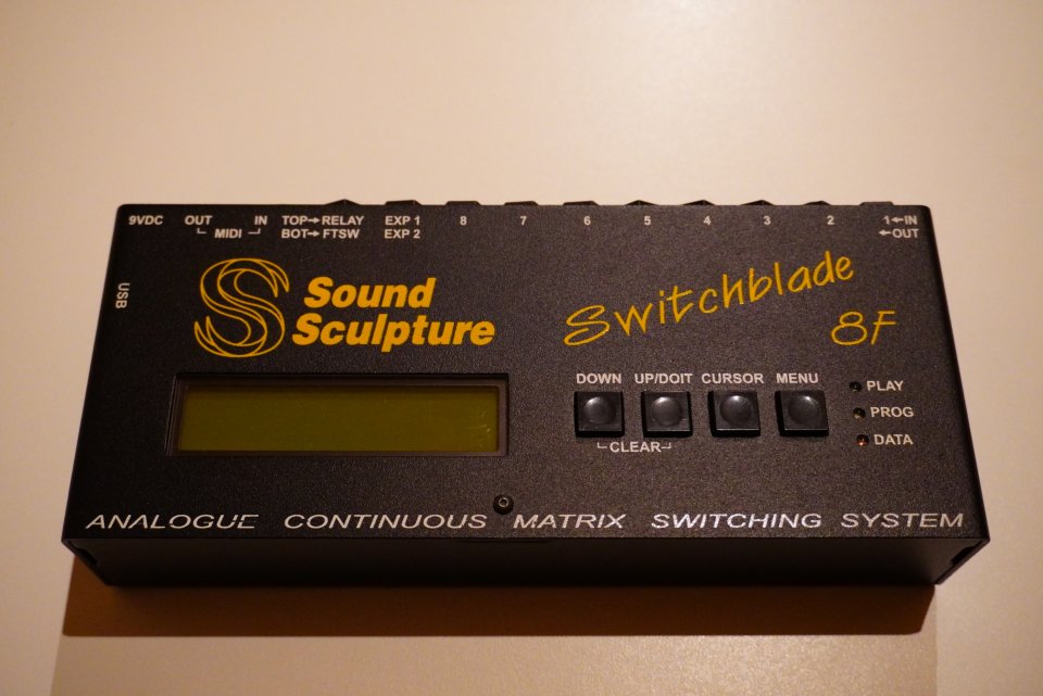 Sound Sculpture Switchblade 8F - Enrutador de efectos de guitarra