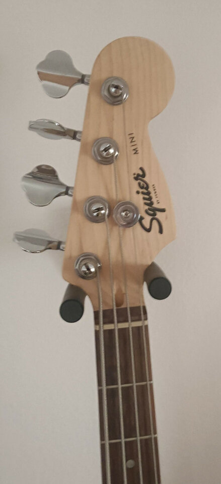 Squier Mini P Bass Dakota Red