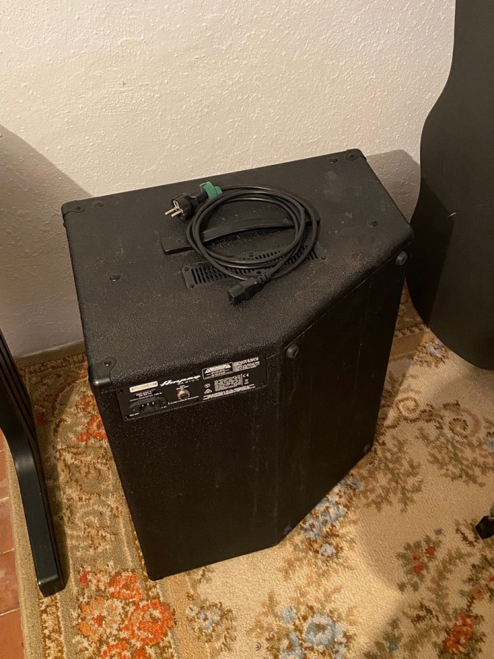 Ampeg BA210 v2