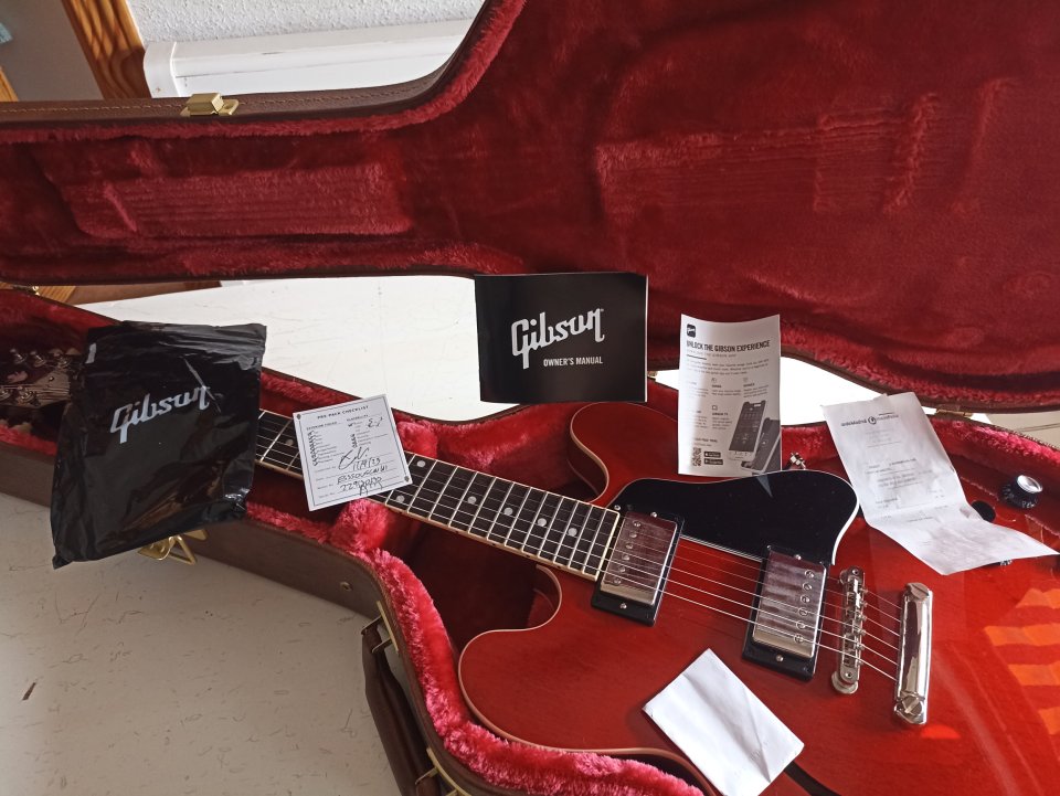 Gibson ES-335 DOT 60 cherry de segunda mano · Foto 8 de 8 · Madrid · 2500 €