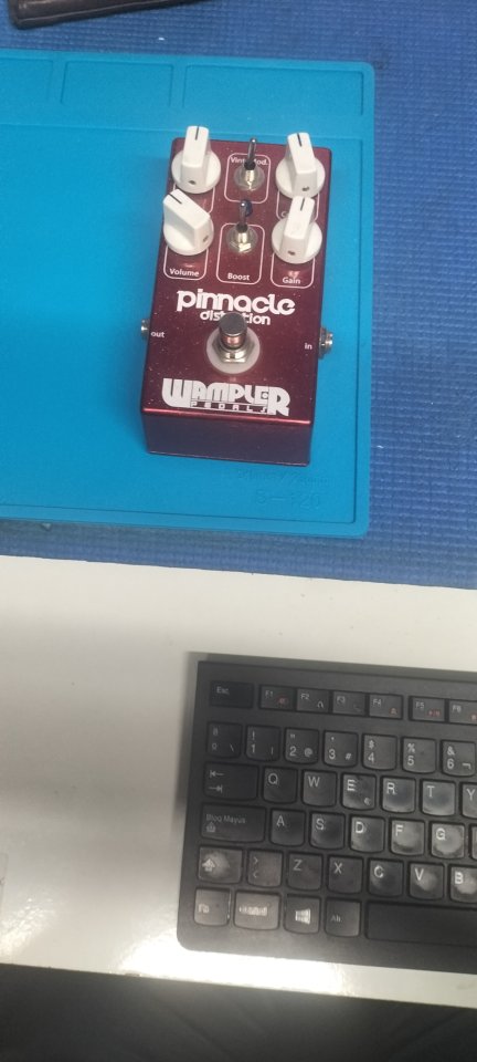 Vendo distorsión Wampler pinacle VENDIDO
