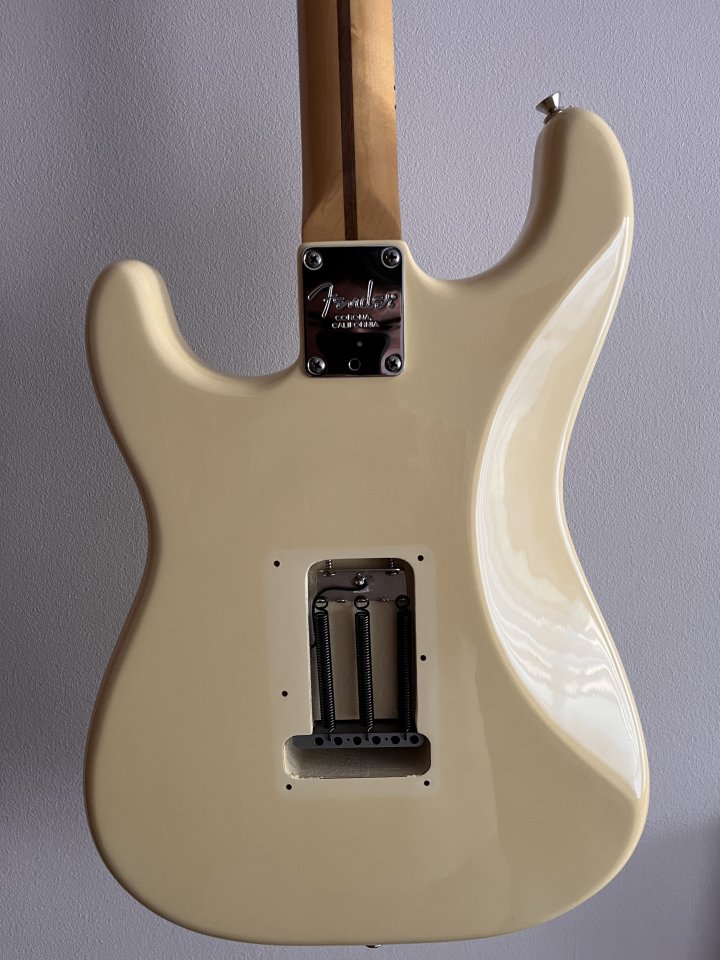 Fender American Standard Stratocaster de segunda mano · Foto 2 de 3 · Córdoba · 900 €