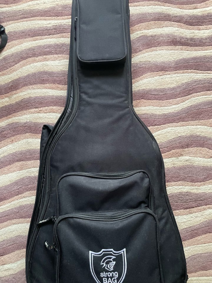 Fender acustica Tim Armstrong Hellcat de segunda mano · Foto 4 de 4 · Navarra · 300 €