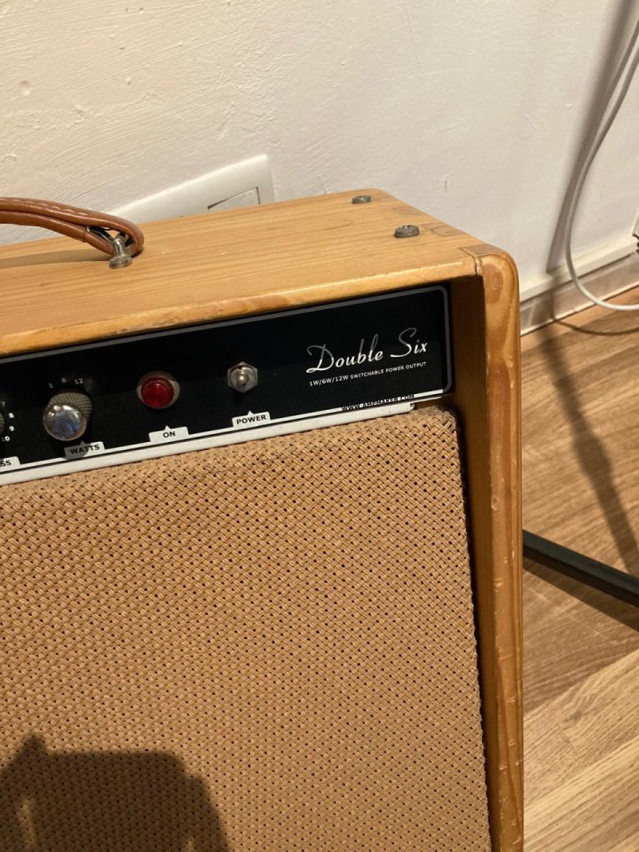 Amplificador Guitarra Válvulas Hecho a Mano de segunda mano · Foto 3 de 5 · Barcelona · 390 €