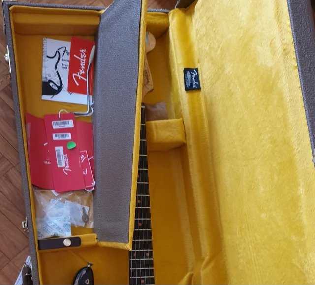 Fender Mike McCready Stratocaster de segunda mano · Foto 3 de 3 · A Coruña · 1390 €