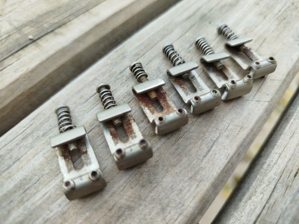 Fender Stratocaster "Patent Pending" selletas Aged Relic