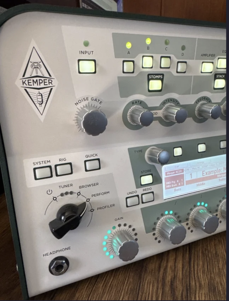 Kemper Profiler Stage (Versión no Amplificada) de segunda mano · Foto 2 de 9 · Tarragona · 750 €